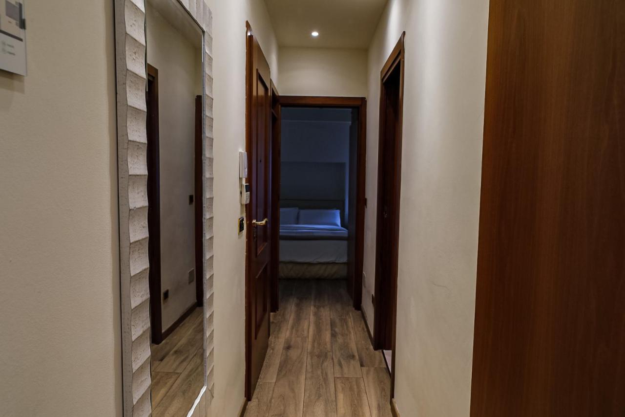 Juliet Deluxe Apartment เวโรนา ภายนอก รูปภาพ