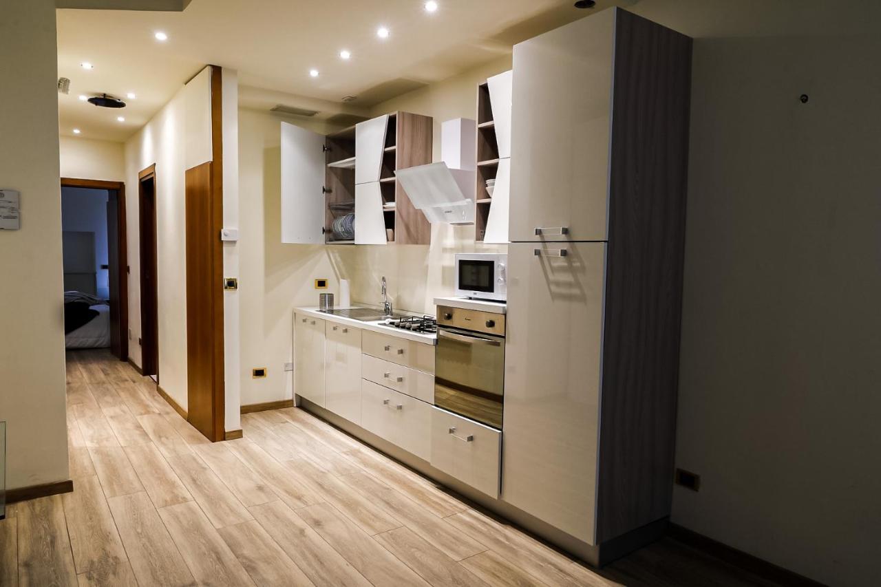 Juliet Deluxe Apartment เวโรนา ภายนอก รูปภาพ
